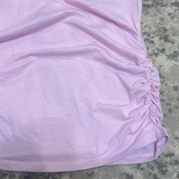 Maternity Essential V-Neck Tee - Picture 6 of 6